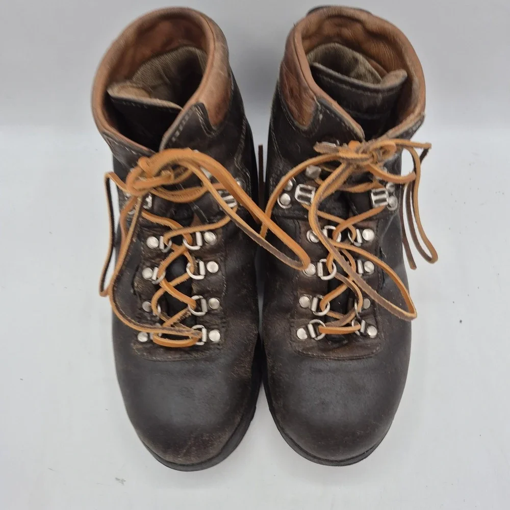 Vintage Vasque 7549 Boots Mens Size 9.5 Brown Leather Hiking Combat Trail Lined‎